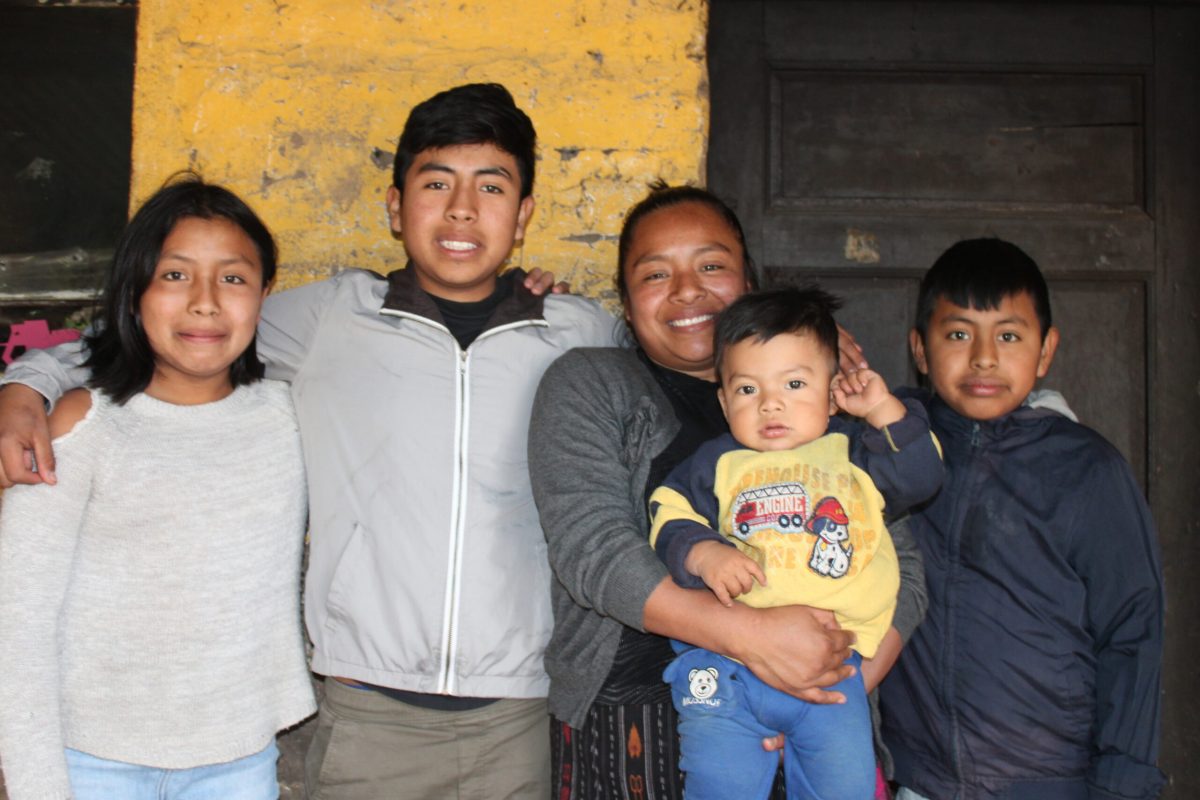 Jefry, Scholarship Recipient, and his family STW Middle School scholarships allow students like Jefry to continue their education.