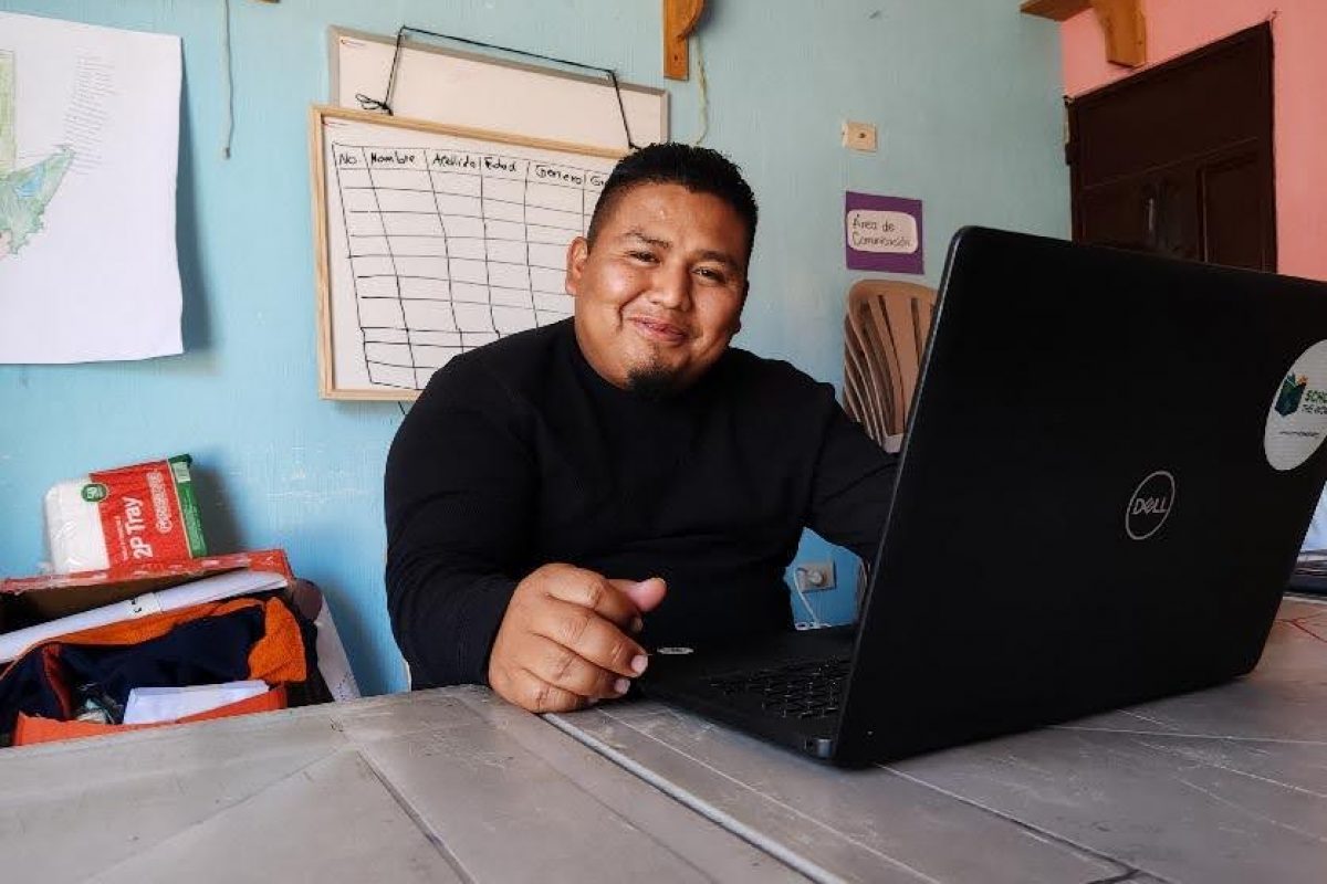 francisco alternative education student in guatemala